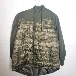 Beverly Hills Polo Club Green Camoflauge Like Print Mixed Media Jacket Size XL